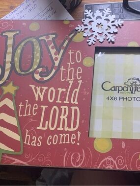 Large CarpenTree Wooden Holiday Joy To The World Photo Frame 4 x 6